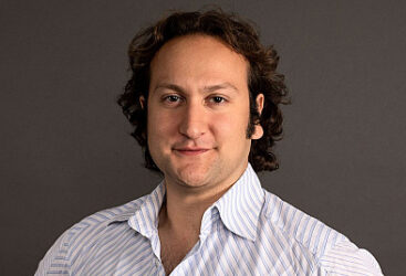 Picture of Semih Yalcin